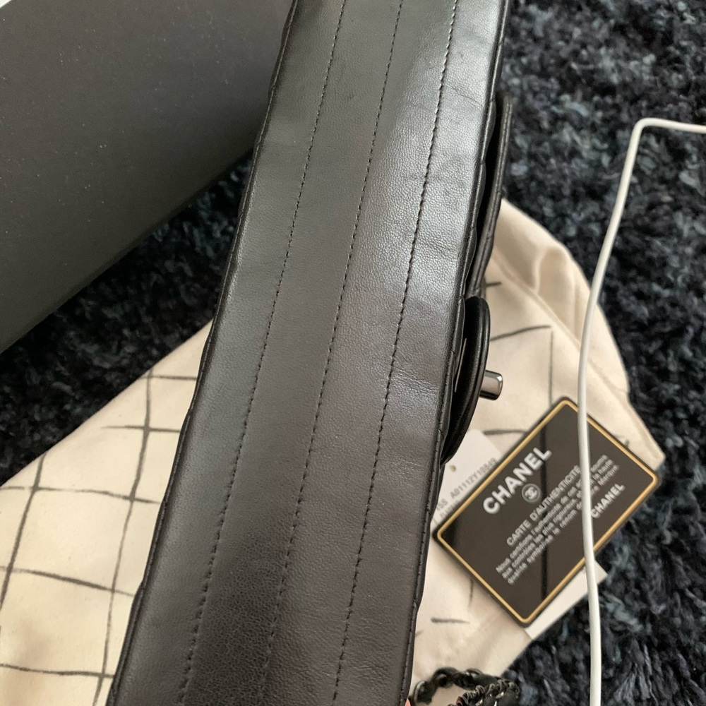 Chanel classic chevron So Black medium flap bag - Picture 5 of 15